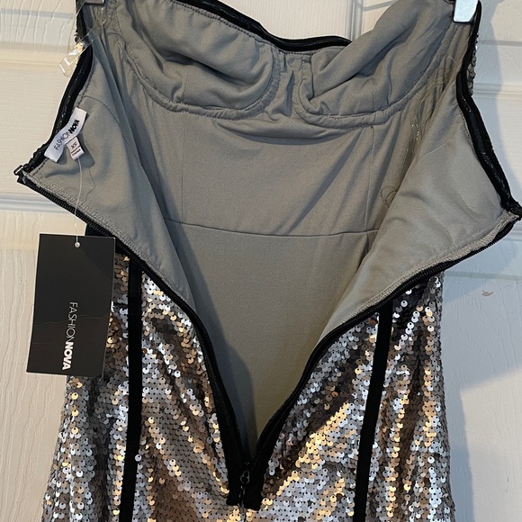 Fashion Nova  Size XS Strapless Silver Sequin Dress. New withTag. - Picture 12 of 15